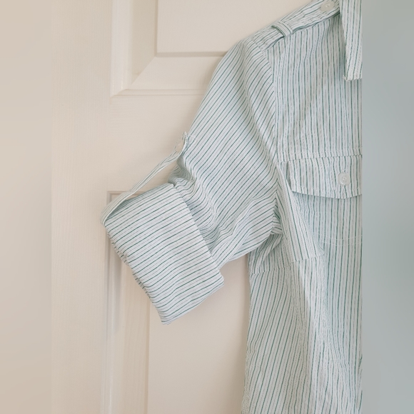 BNWOT Womens Size 6 Long Sleeve adjustable business shirt, striped, button up. - Picture 11 of 12